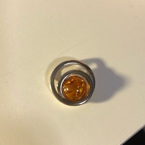 Amber pendant in silver